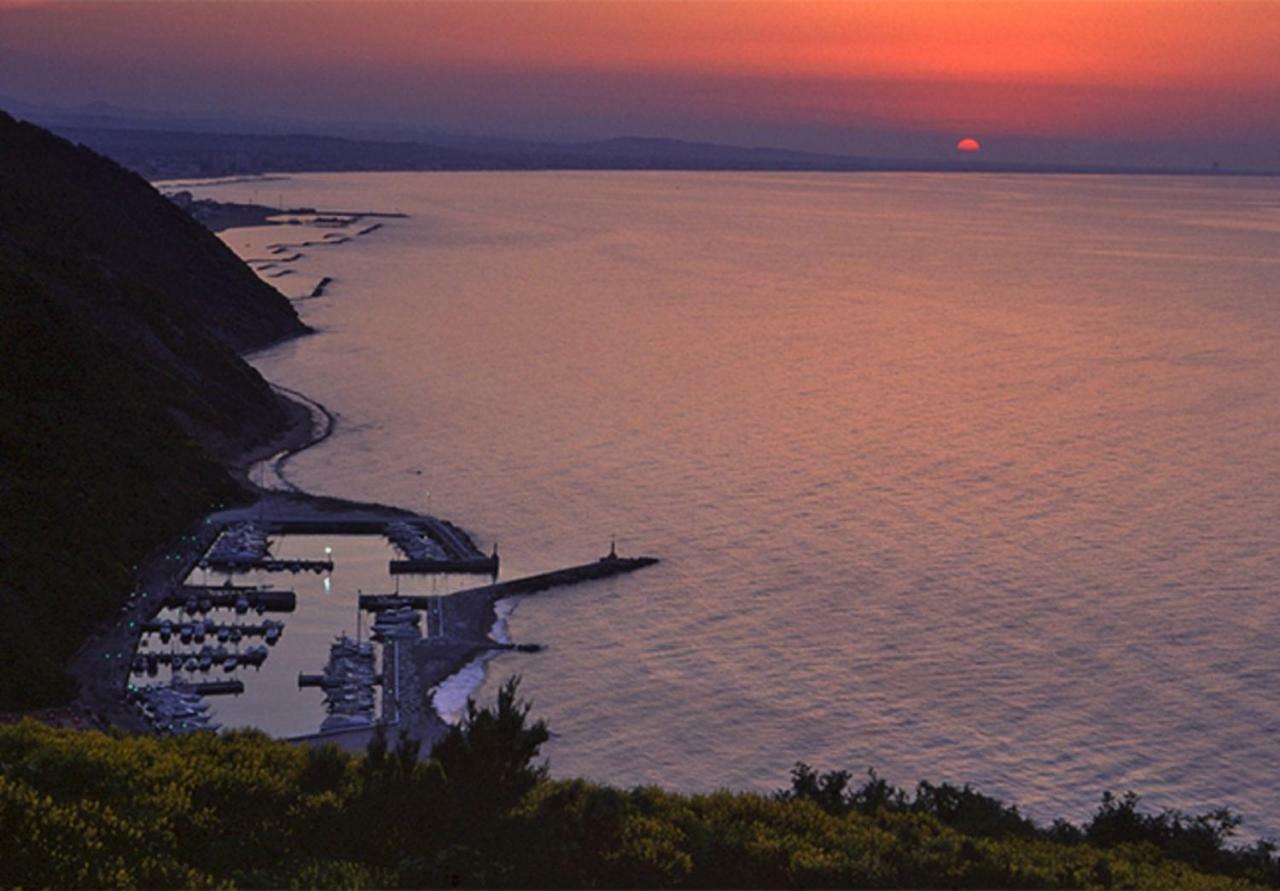 Casamare Gabicce Gabicce Mare Exterior photo